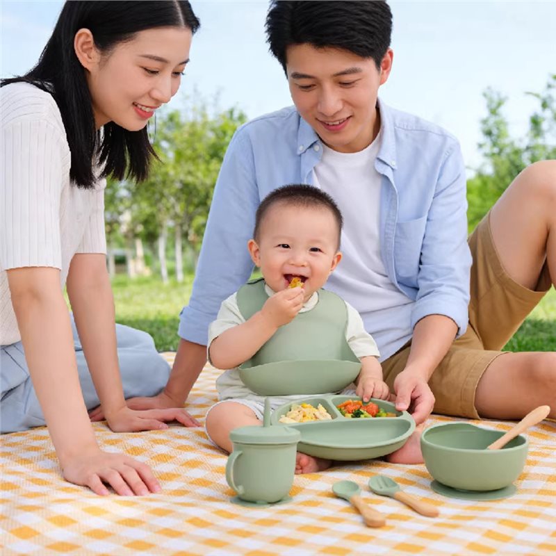 B05C-Baby Plates Silicone Baby - đánh giá và giá Baby Led Weaning Set